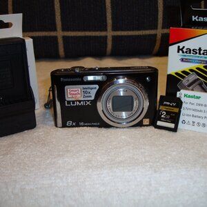 Panasonic Lumix DMC-FH27 16 MP Digital Camera Tested Works READ DESCRIPTION!